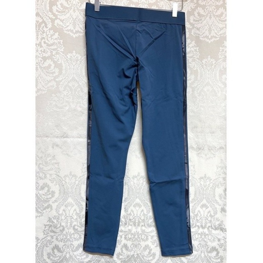 Adidas Women's NWT Essential 3-Stripe High-Waisted Leggings Size M Athleisure - Picture 5 of 7